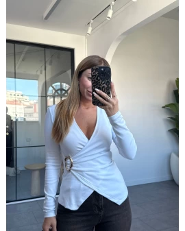BEYAZ UZUN KOL GOLD BROŞLU BLUZ