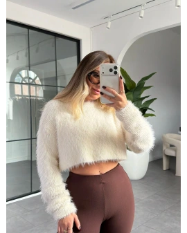BEYAZ YUMUŞACIK DOKULU CROP KAZAK