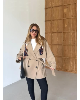 CAMEL DÜĞMELİ MANŞET DETAY KUŞAKLI KISA TRENÇKOT