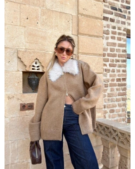 CAMEL YAKASI KÜRK DETAYLI HIRKA