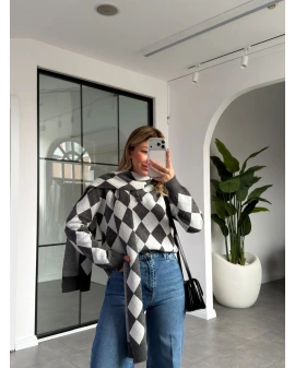 GRİ POLO YAKA ATKILI TRİKO KAZAK