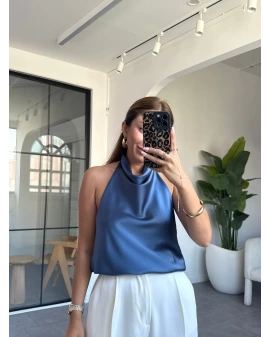 İNDİGO SATEN HALTER YAKA SIRTI AÇIK BLUZ