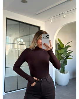 KAHVERENGİ BALIKÇI YAKA PARMAK GEÇİRMELİ BLUZ