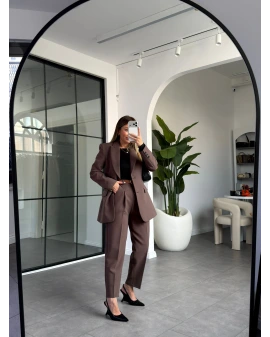 KAHVERENGİ BELDEN OTURTMALI BLAZER CEKET