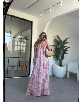 PEMBE ÇİÇEKLİ BOYUNDAN BAĞLAMALI SIRT DETAY ELBİSE