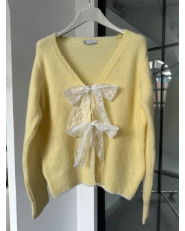 SARI FİYONK BROŞ DETAYLI HIRKA