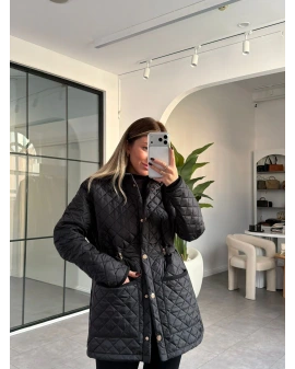SİYAH BELİ BÜZGÜLÜ KAPİTONE MONT