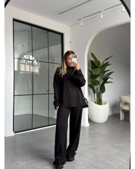 SİYAH BİSİKLET YAKA ALT ÜST TAKIM