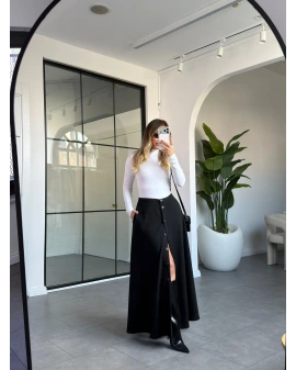 SİYAH DÜĞMELİ KLOŞ ETEK