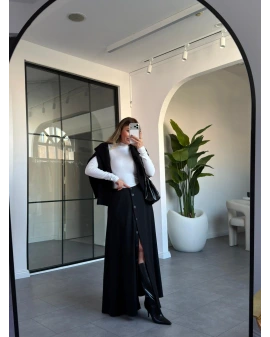 SİYAH DÜĞMELİ KLOŞ ETEK