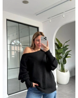 SİYAH DÜŞÜK OMUZ KAZAK