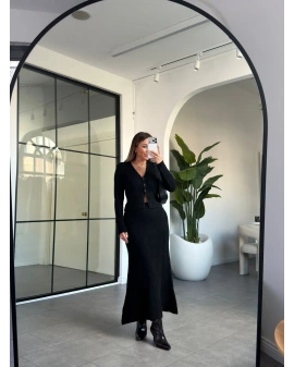 SİYAH ETEK HIRKA TRİKO TAKIM