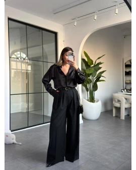 SİYAH GOLD DÜĞME DETAY SATEN GÖMLEK