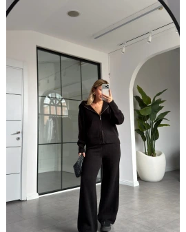 SİYAH KAPÜŞONLU TRİKO TAKIM