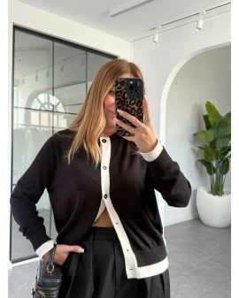 SİYAH KREM DÜĞMELİ ÇİFT RENK HIRKA