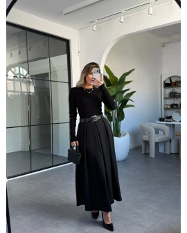 SİYAH PİLİSELİ KEMERLİ ETEK