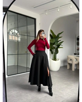 SİYAH YIRTMAÇ DETAY ETEK