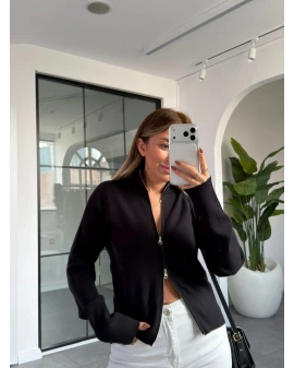 SİYAH YUMUŞACIK DOKULU ÇİFT FERMUARLI HIRKA