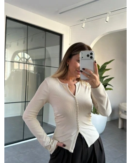 TAŞ DİLVİN DÜĞME DETAYLI BLUZ