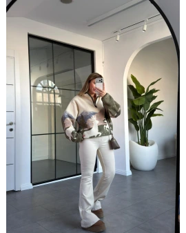 YEŞİL GEYİK DESEN PELUŞ SWEATSHİRT