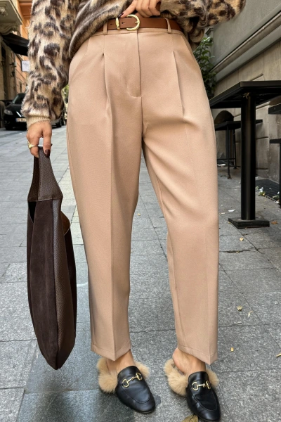 Koyu Bej Kemerli Premium Kumaş Pantolon