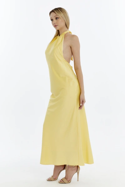 SARI BOYUNDAN BAĞLAMALI SIRTI AÇIK SATEN ELBİSE