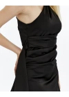SİYAH TEK OMUZ DRAPE DETAY ELBİSE