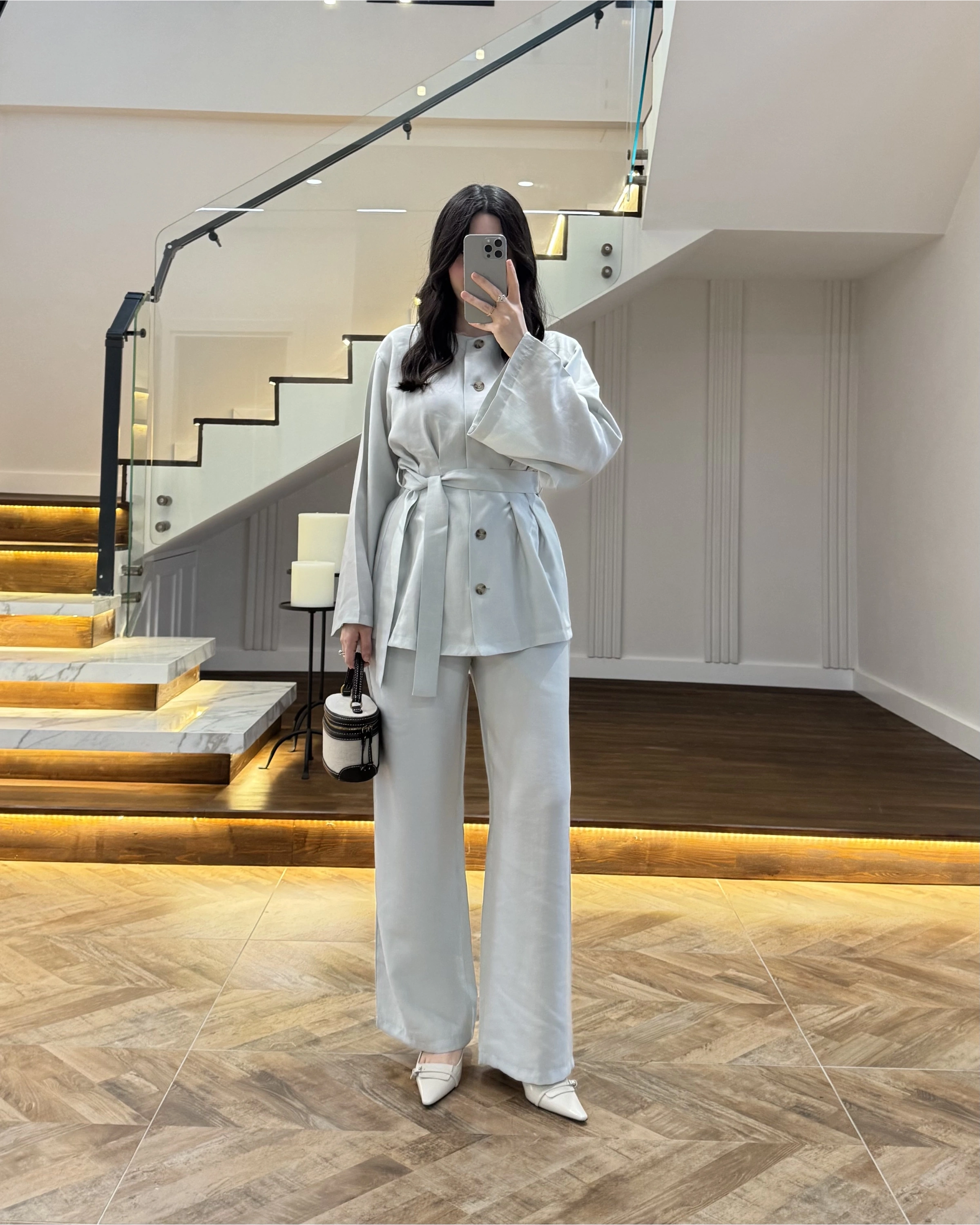 GRİ PİLE DETAY KUŞAKLI TAKIM -8926