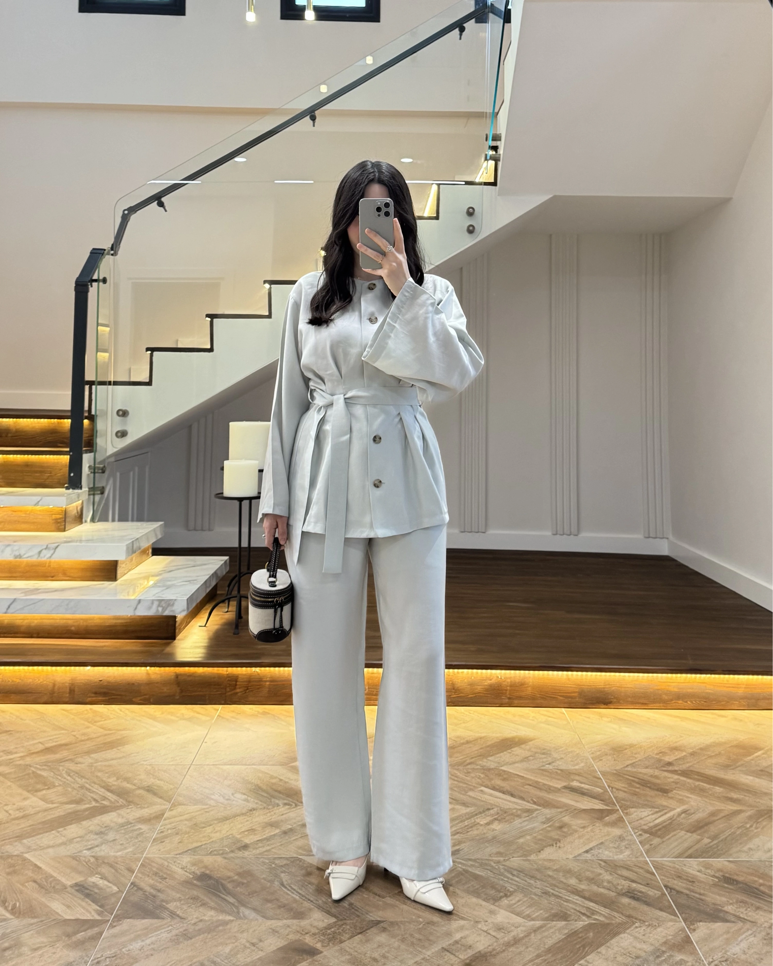 GRİ PİLE DETAY KUŞAKLI TAKIM -8926