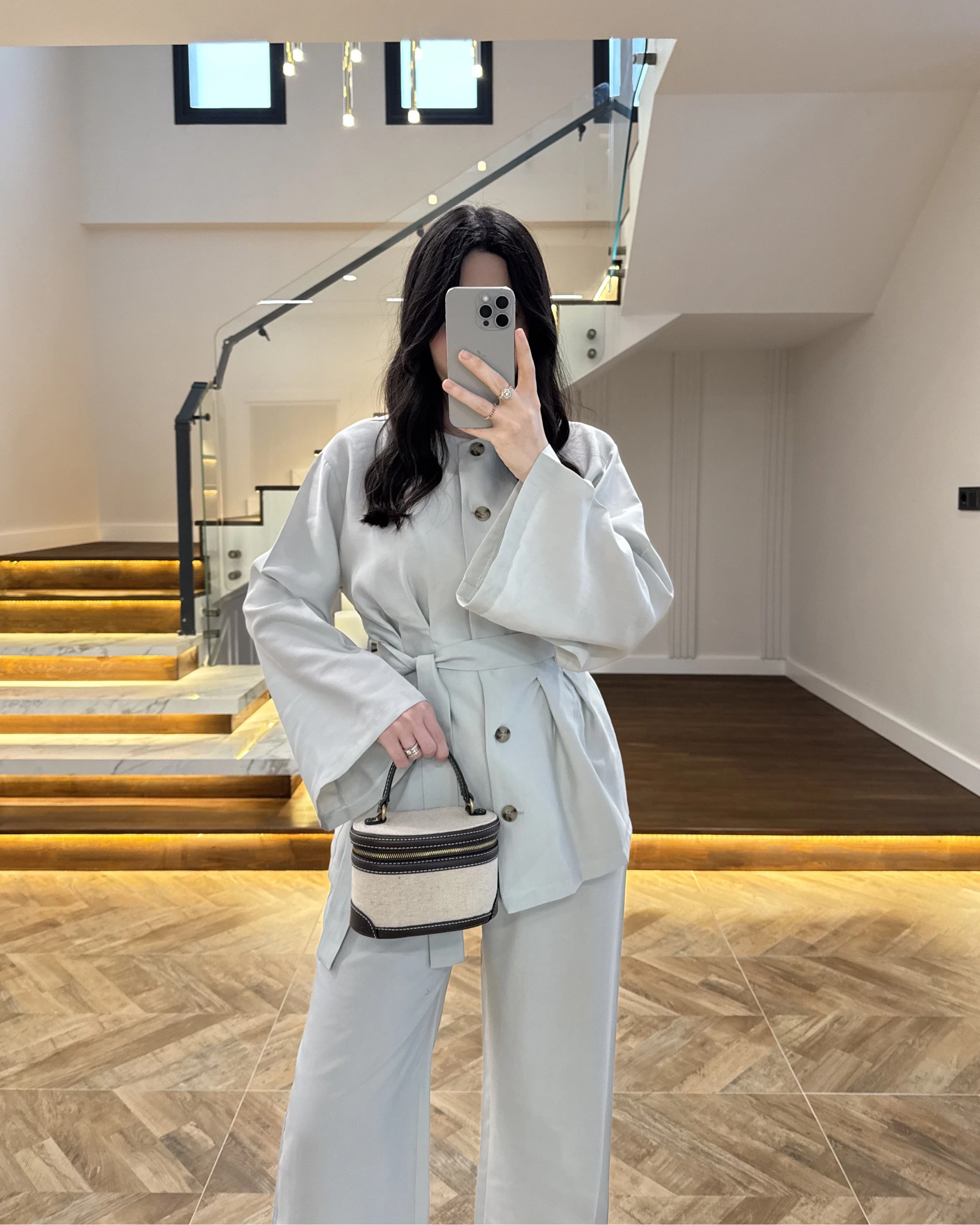 GRİ PİLE DETAY KUŞAKLI TAKIM -8926