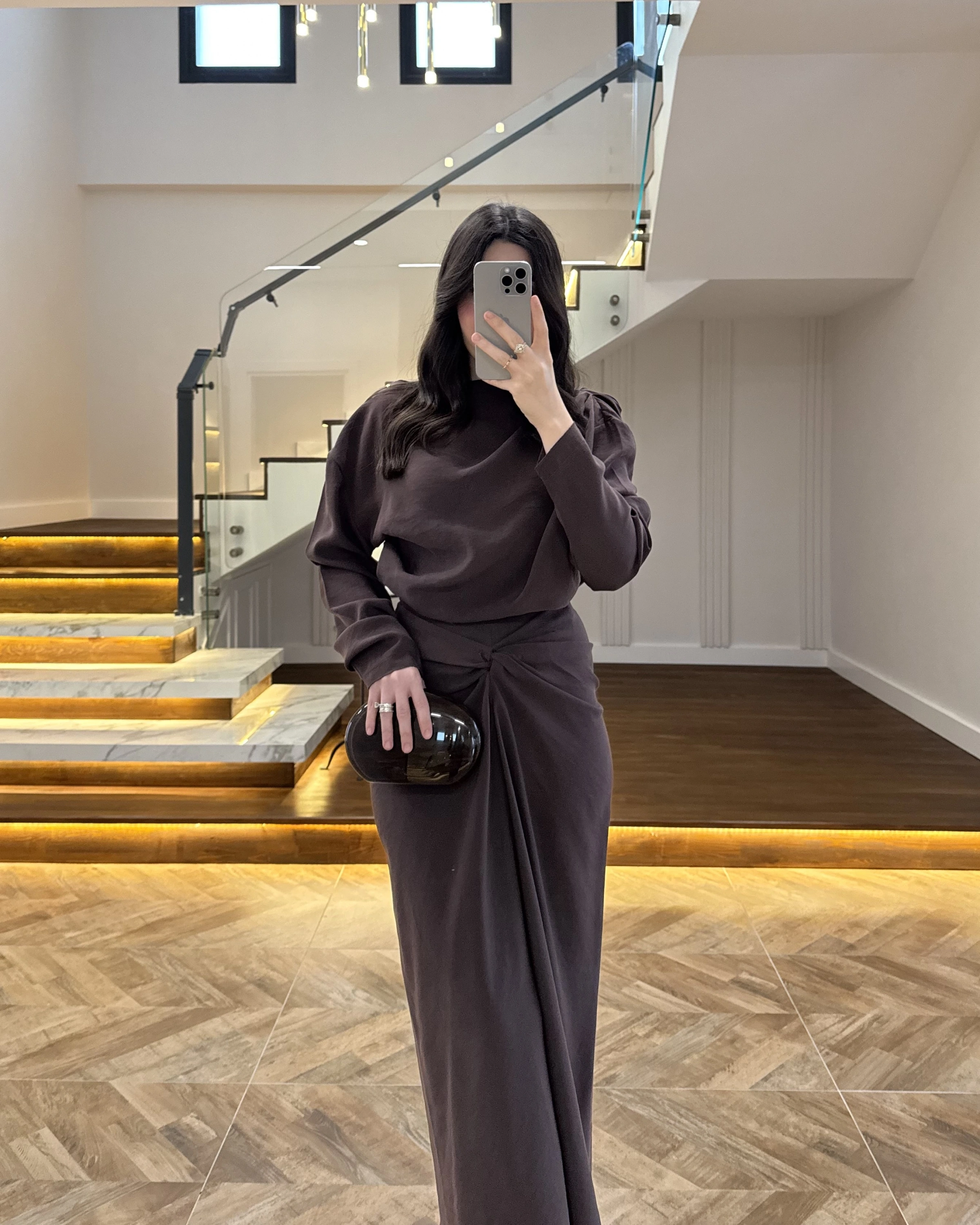 KAHVE ÖNÜ BURGU ETEK TAKIM -0674