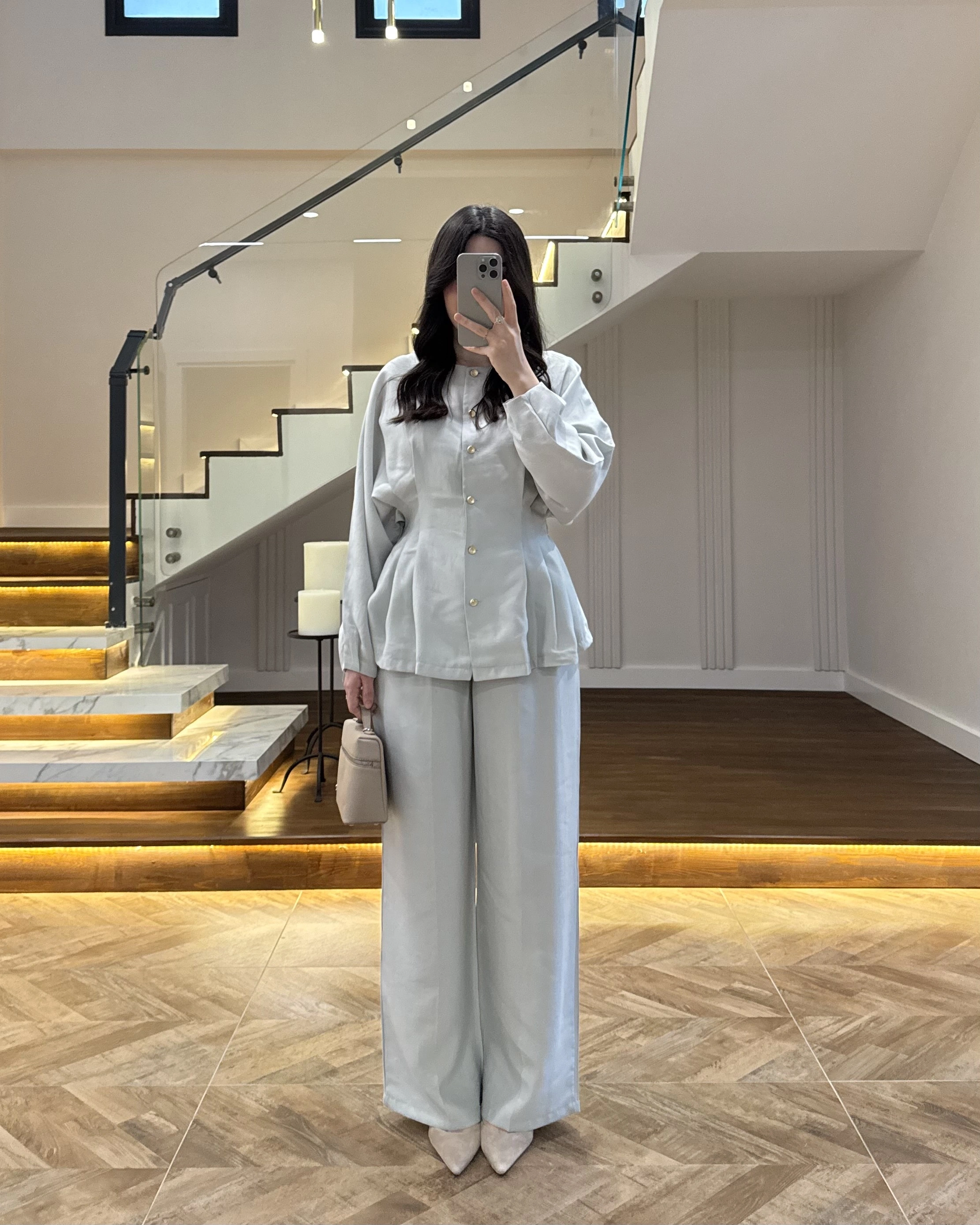 GRİ GOLD DÜĞMELİ PİLELİ TAKIM -8930