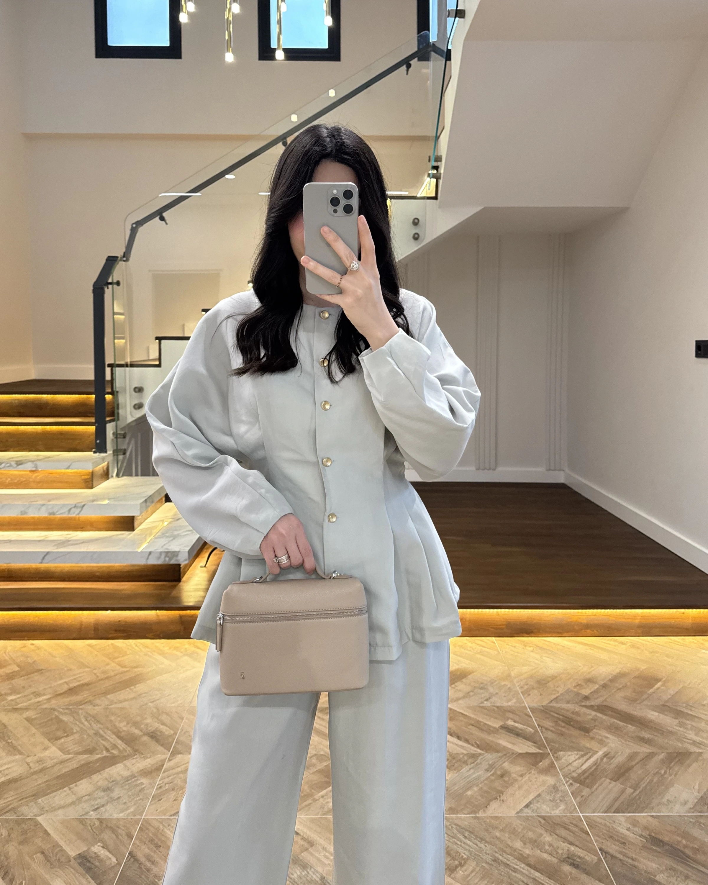 GRİ GOLD DÜĞMELİ PİLELİ TAKIM -8930