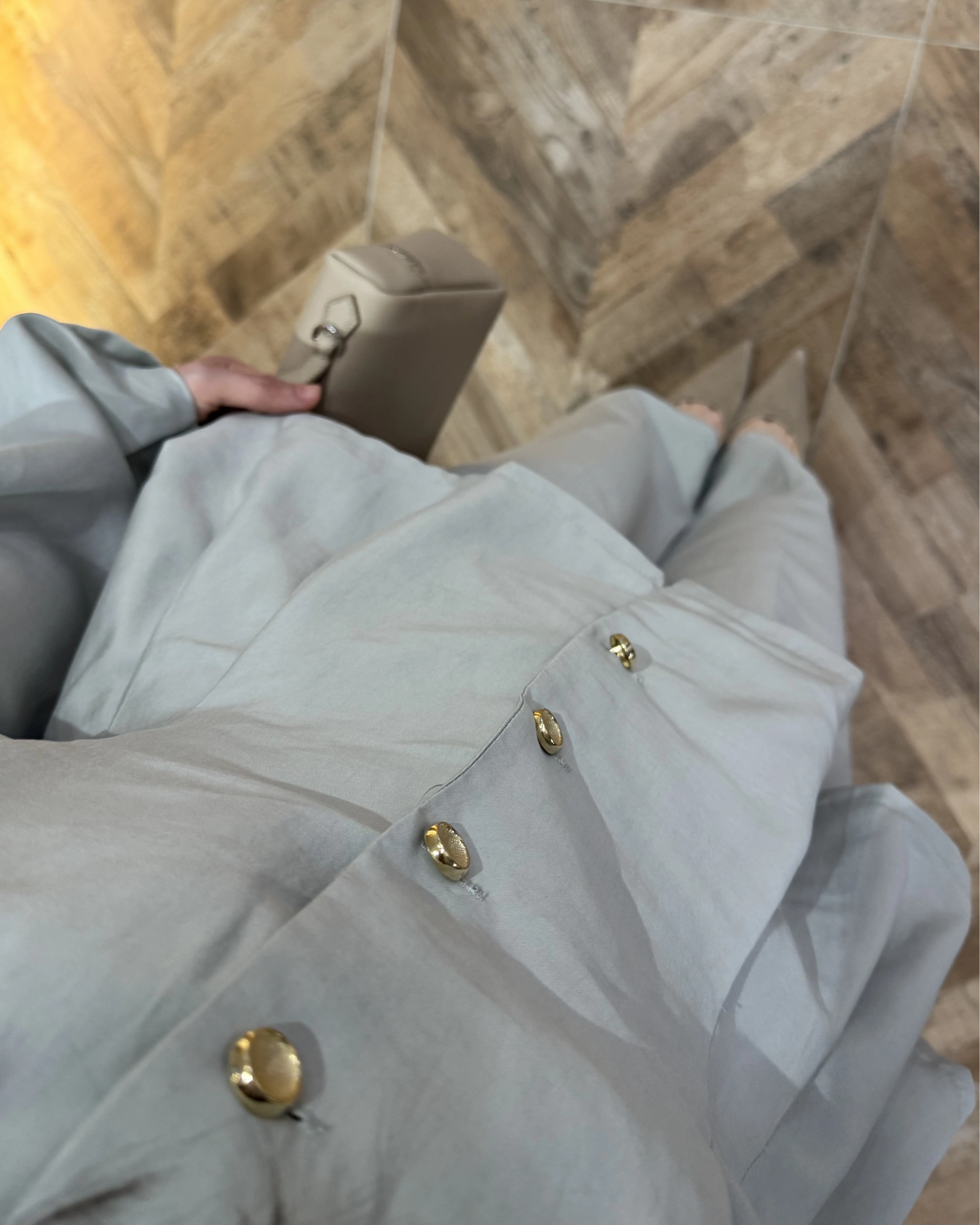 GRİ GOLD DÜĞMELİ PİLELİ TAKIM -8930