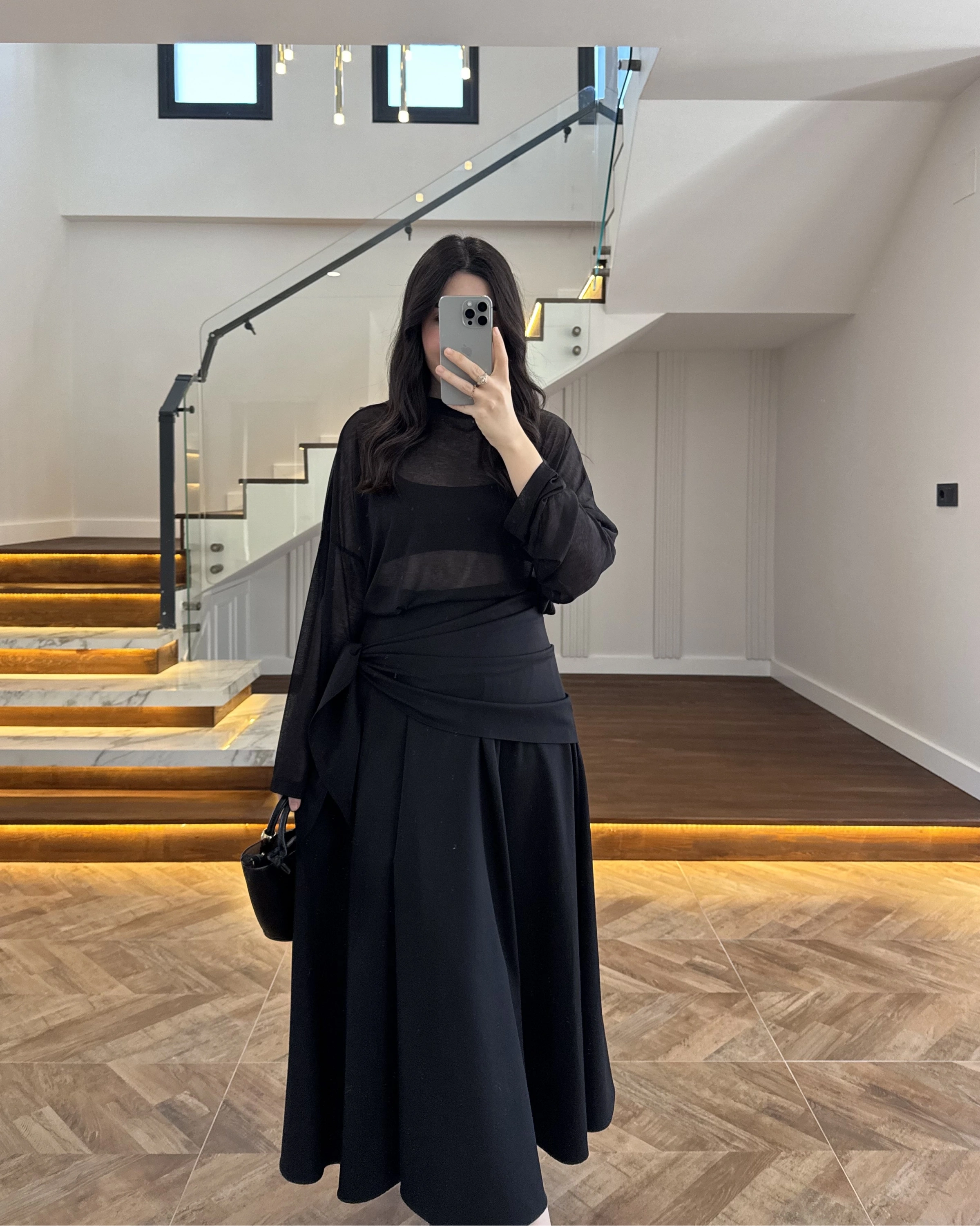 SİYAH ŞAL DETAY ETEK