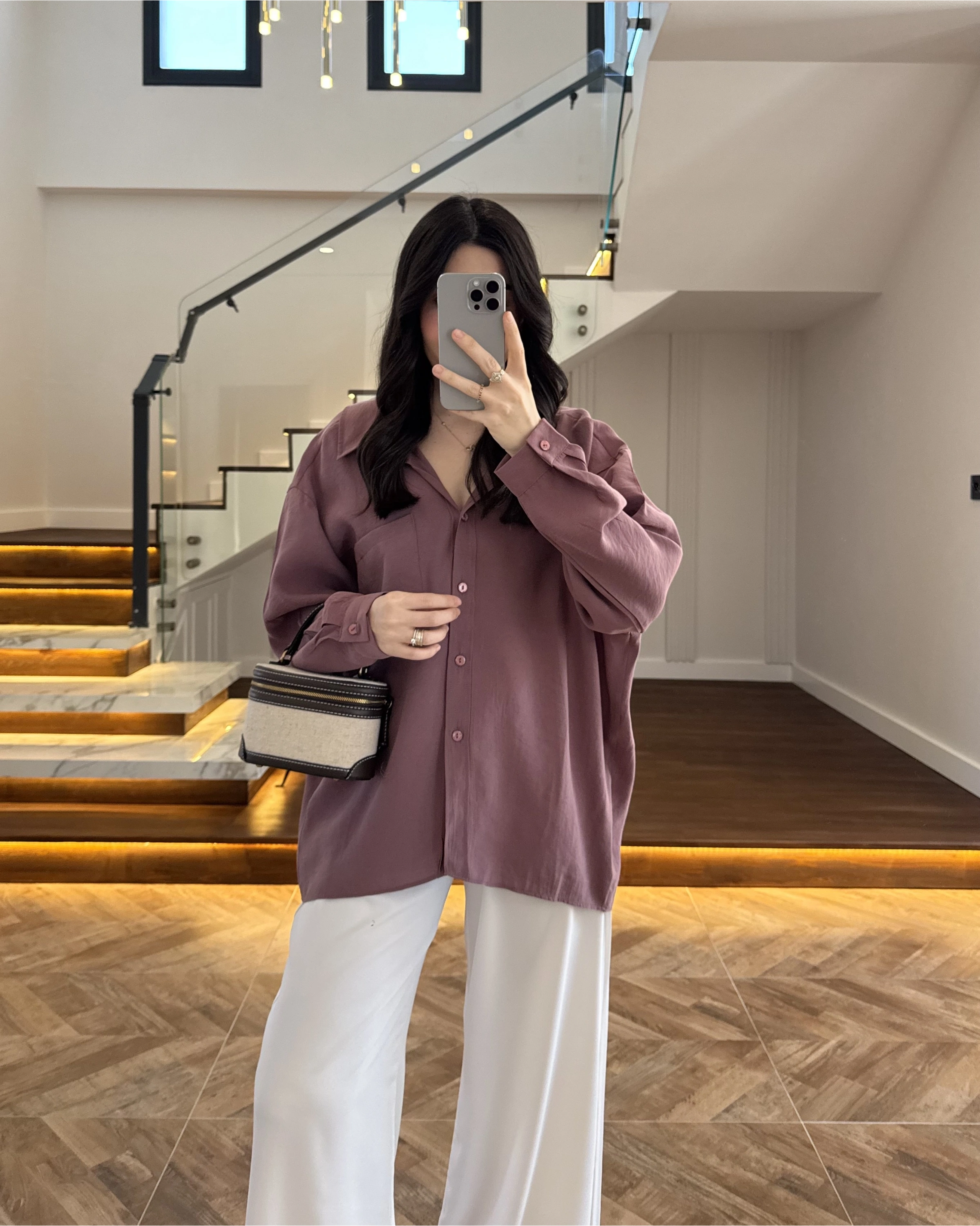 GÜL KURUSU DÜŞÜK OMUZLU MODAL GÖMLEK -5050