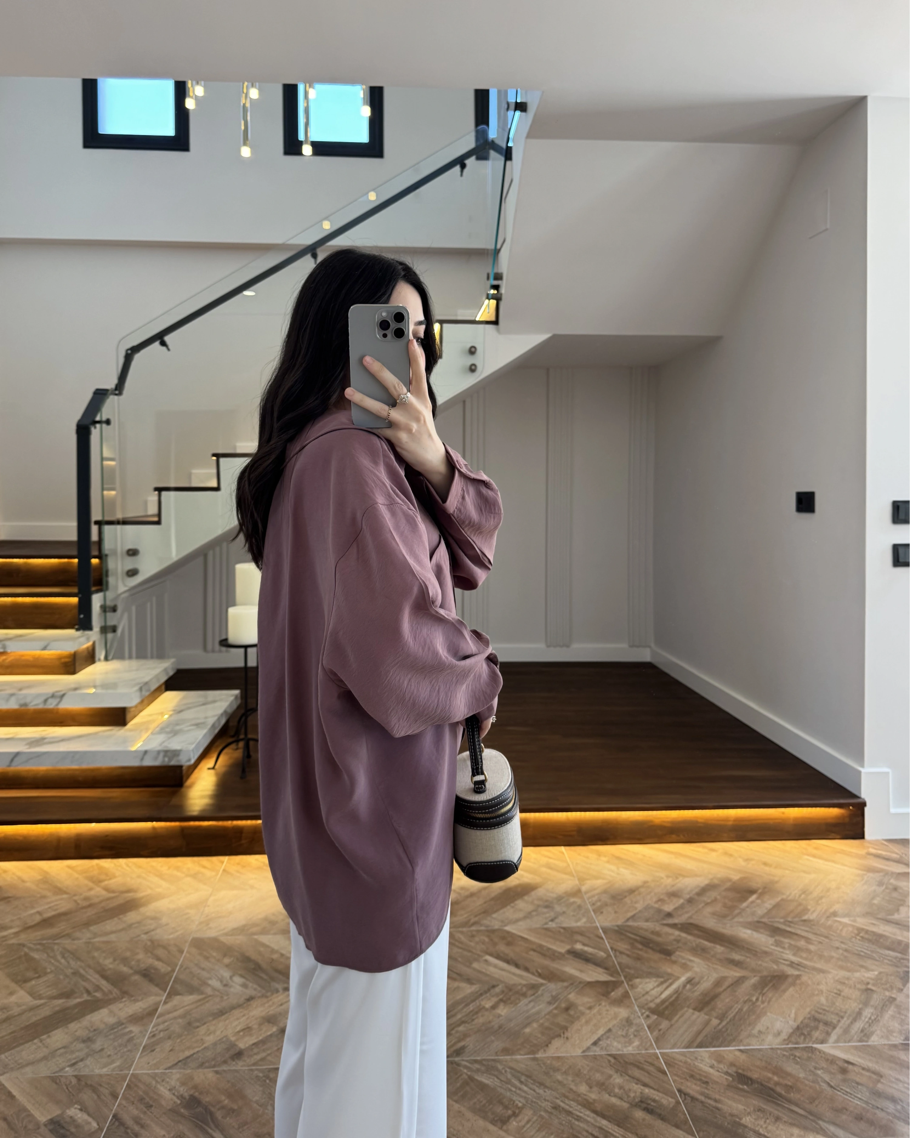 GÜL KURUSU DÜŞÜK OMUZLU MODAL GÖMLEK -5050