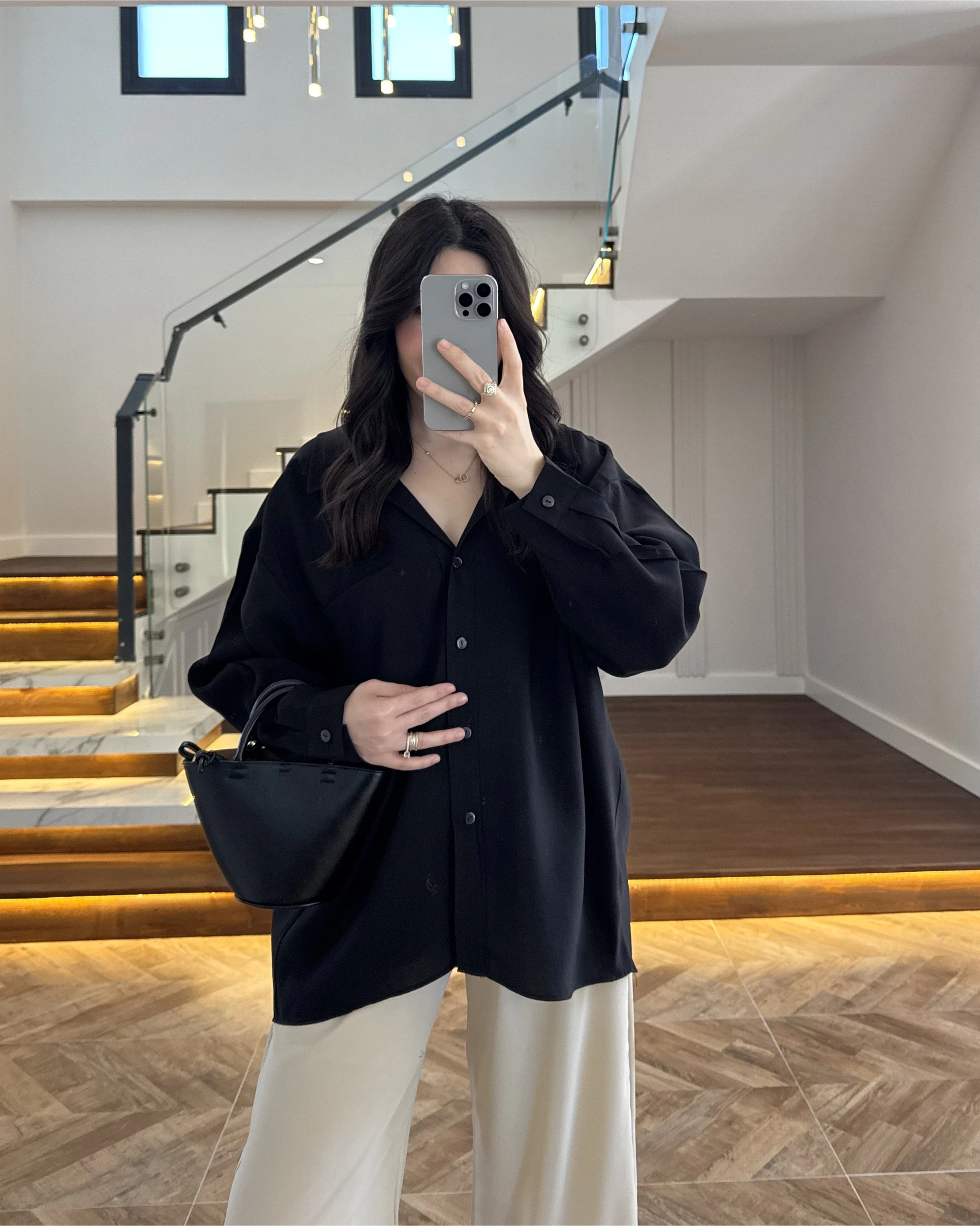 SİYAH DÜŞÜK OMUZLU MODAL GÖMLEK -5050