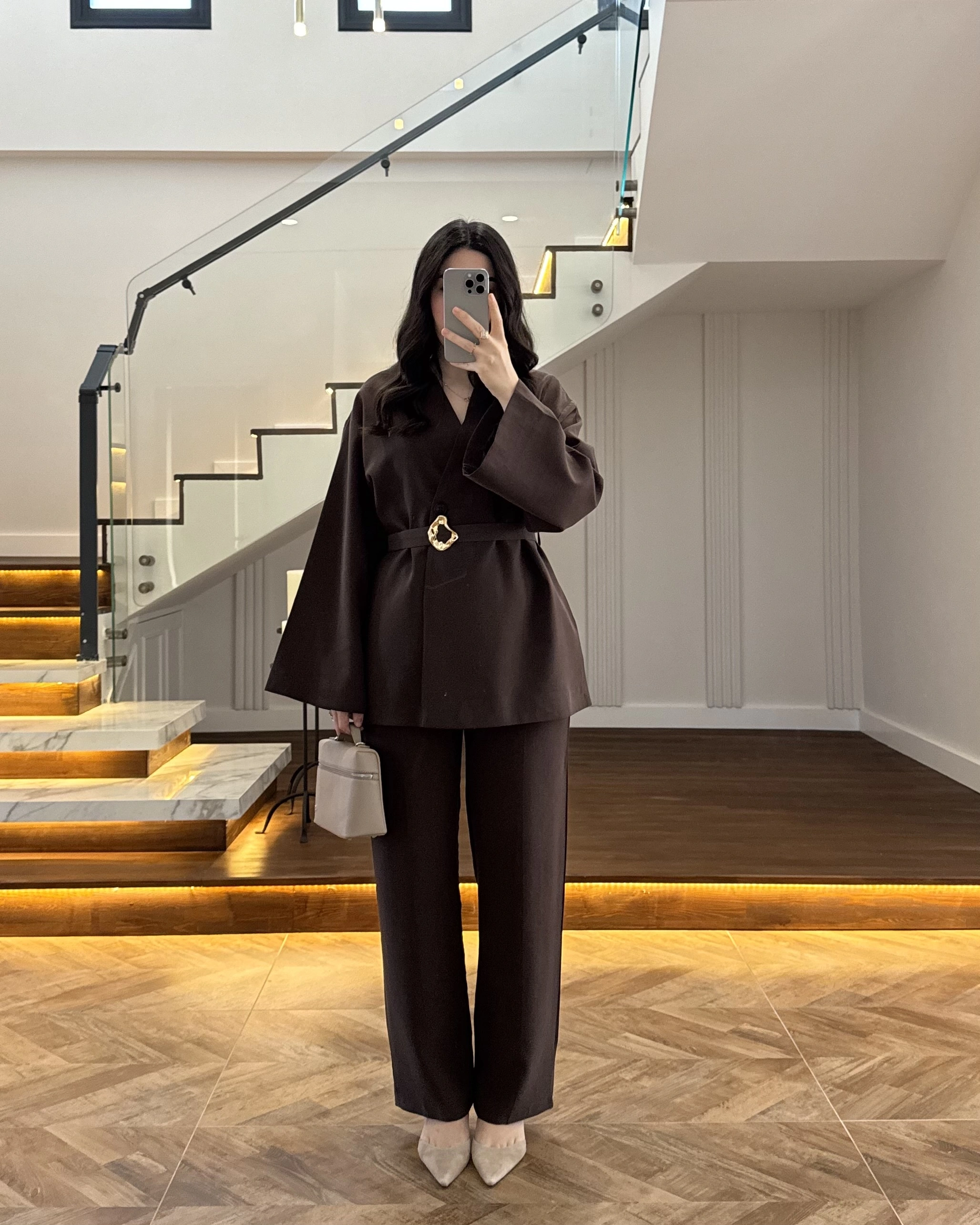 KAHVE ÖNÜ DÜĞMELİ TOKALI TAKIM-9021