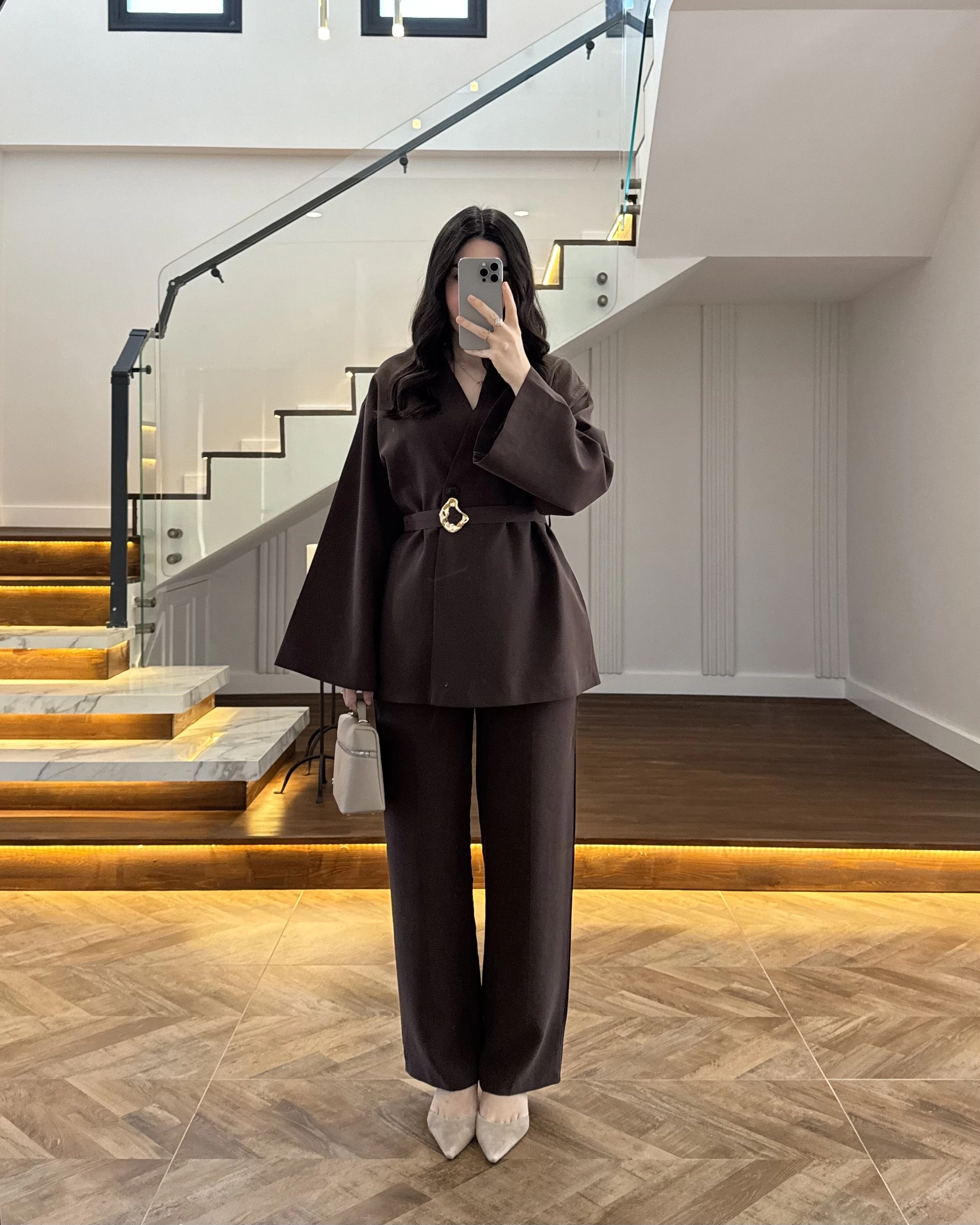 KAHVE ÖNÜ DÜĞMELİ TOKALI TAKIM-9021