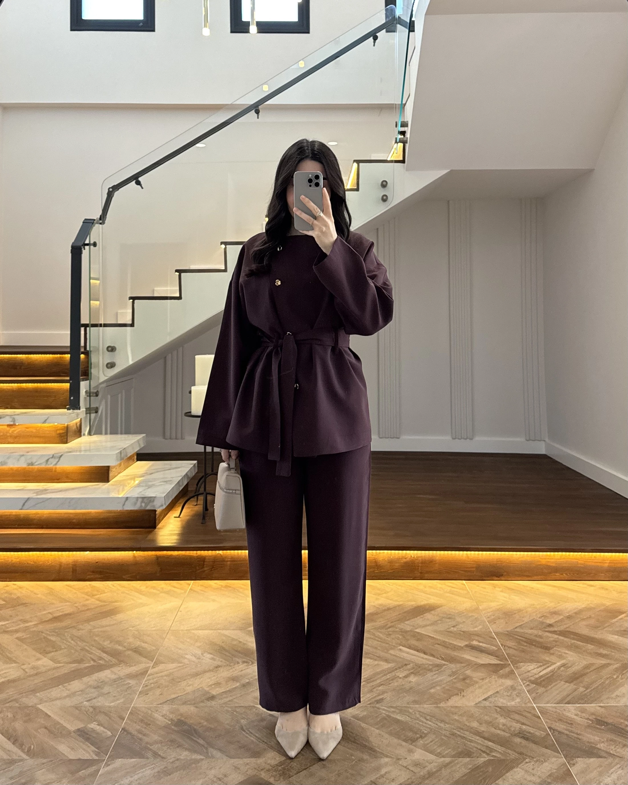 MÜRDÜM ASİMETRİK GOLD DÜĞMELİ TAKIM-9023