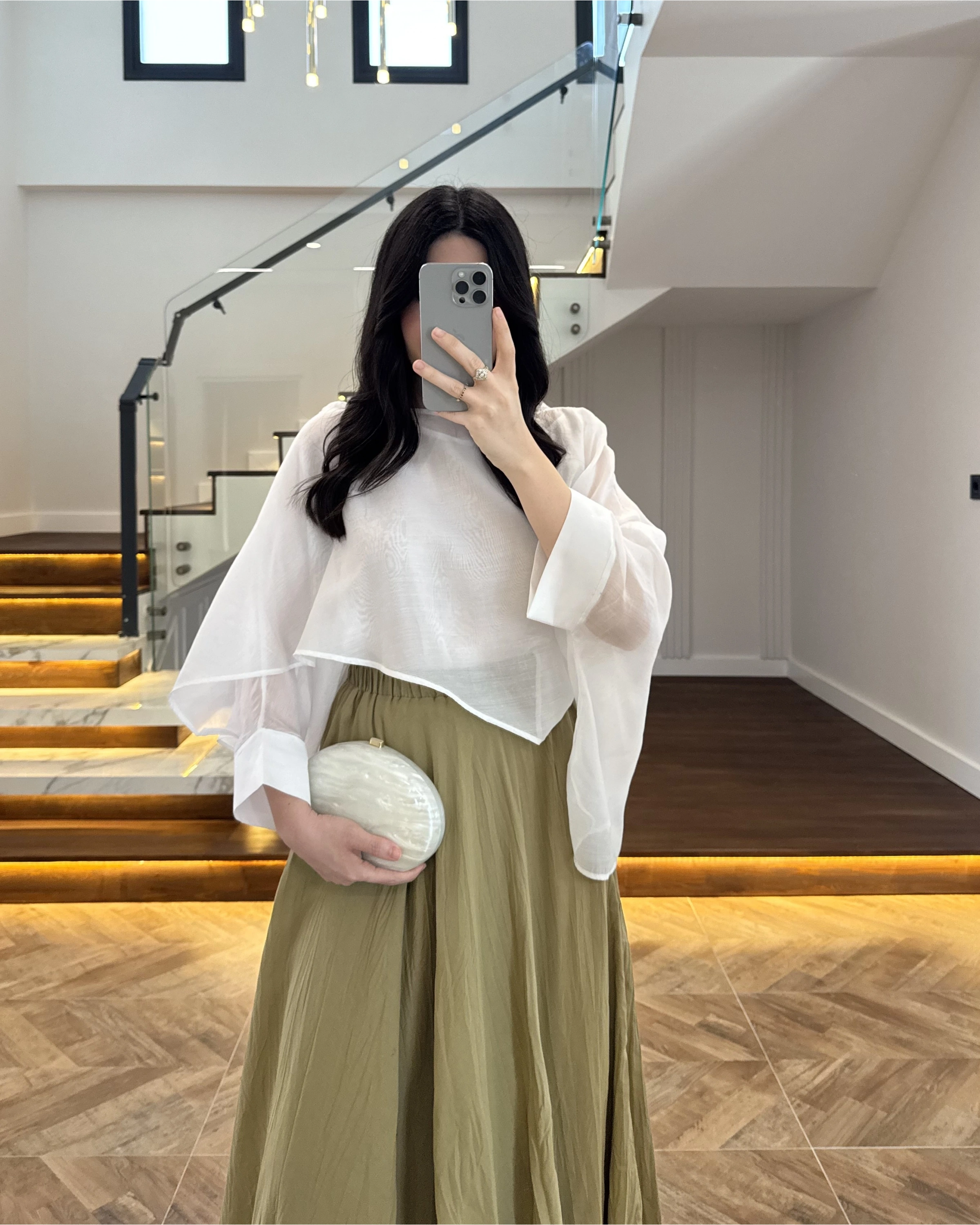 BEYAZ UÇUŞAN PELERİN BLUZ -5026