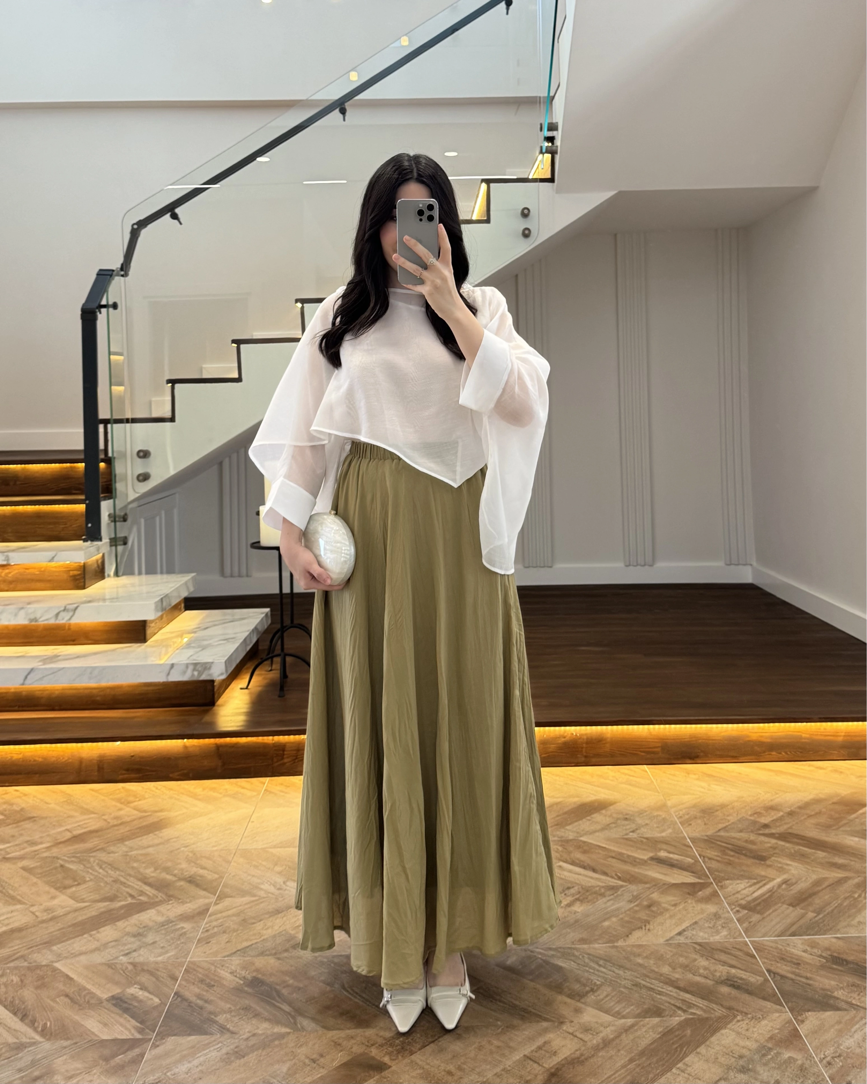 BEYAZ UÇUŞAN PELERİN BLUZ -5026