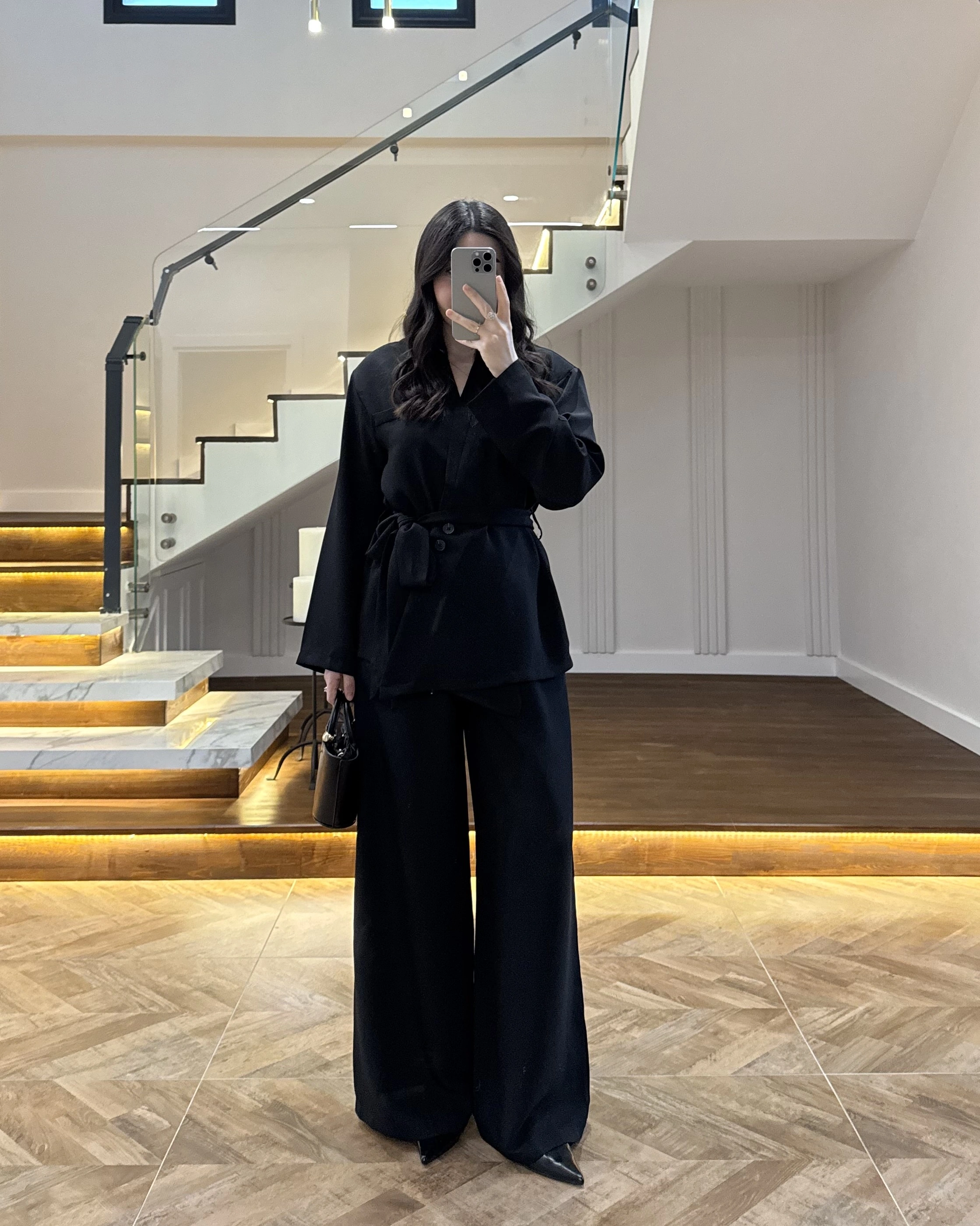 SİYAH VATKALI ASİMETRİK CEKETLİ TAKIM-60609