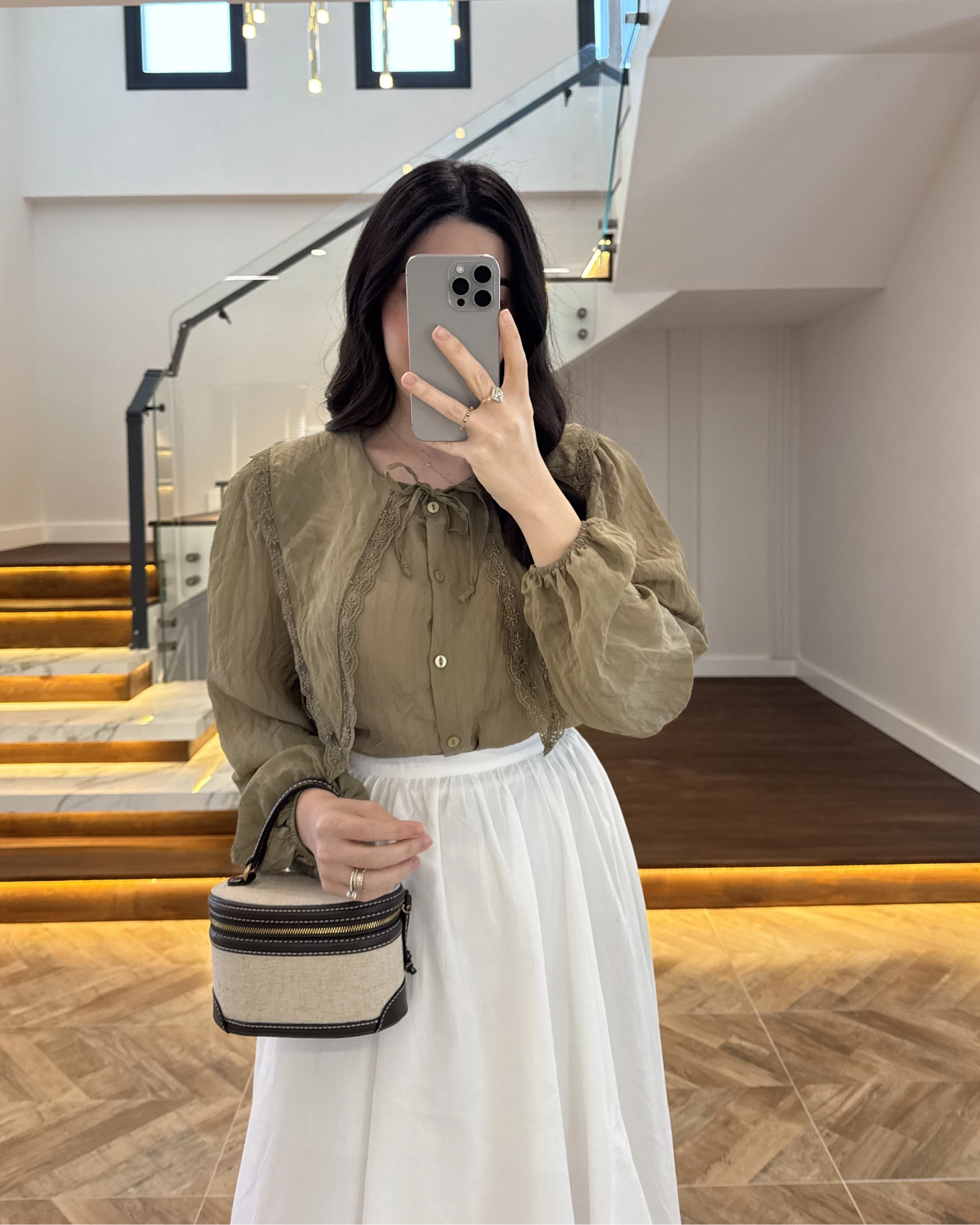 ÇAĞLA DANTEL YAKA GÖMLEK -2223