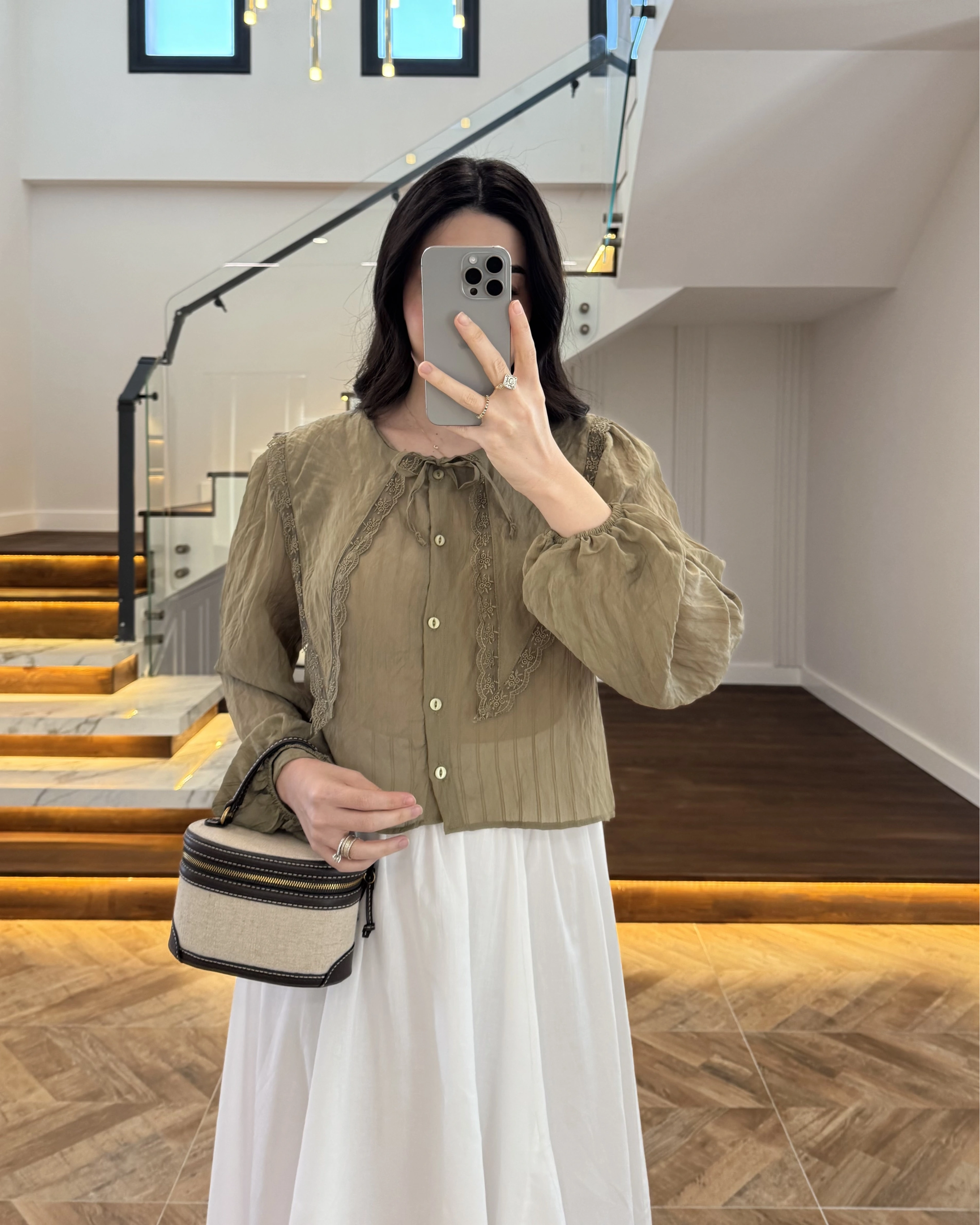 ÇAĞLA DANTEL YAKA GÖMLEK -2223