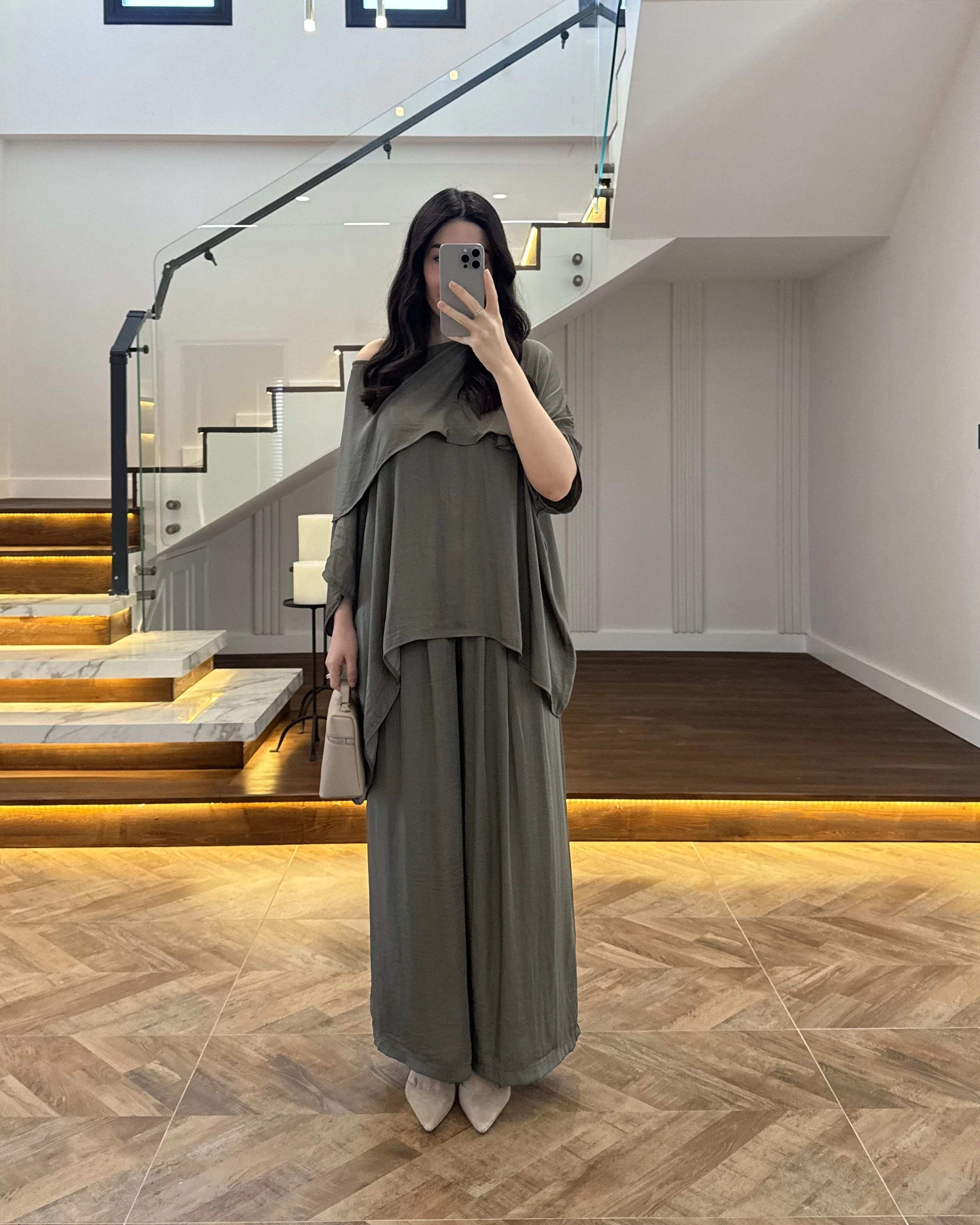 HAKİ ASİMETRİK KESİM OVERSİZE BLUZ PANTOLON TAKIM-1332