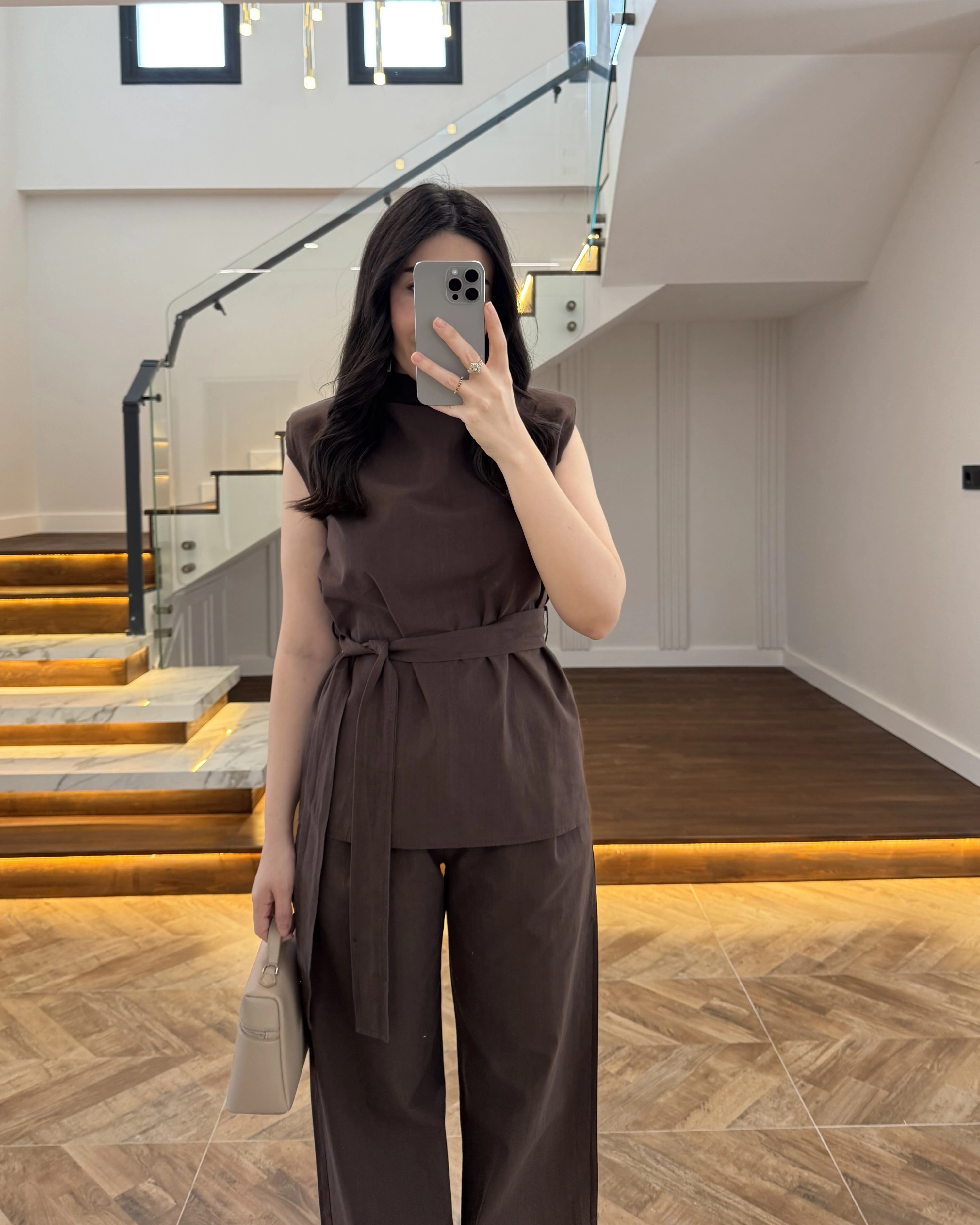 KAHVE DEGAJE YAKA KEMERLİ TAKIM -8965