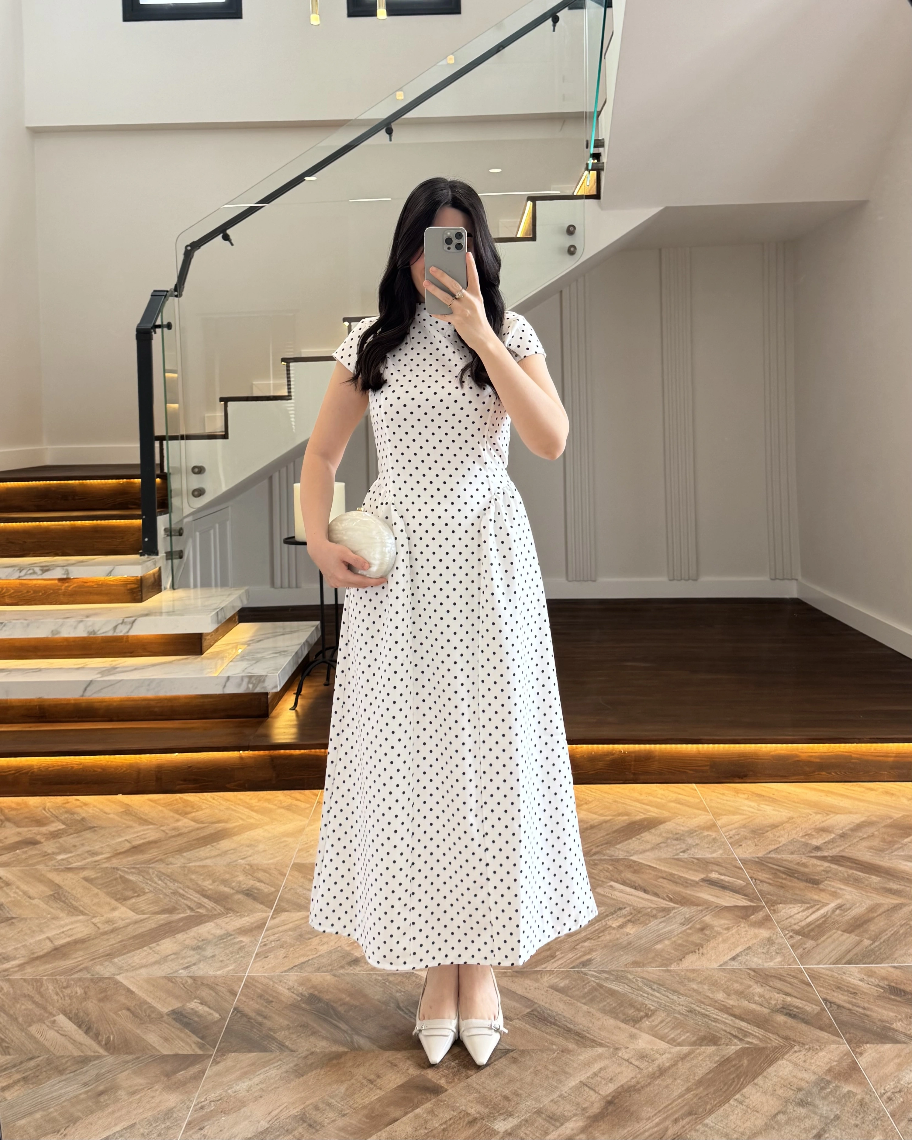 PUANTİYELİ BÜZGÜLÜ BAĞLAMALI ELBİSE - 5092