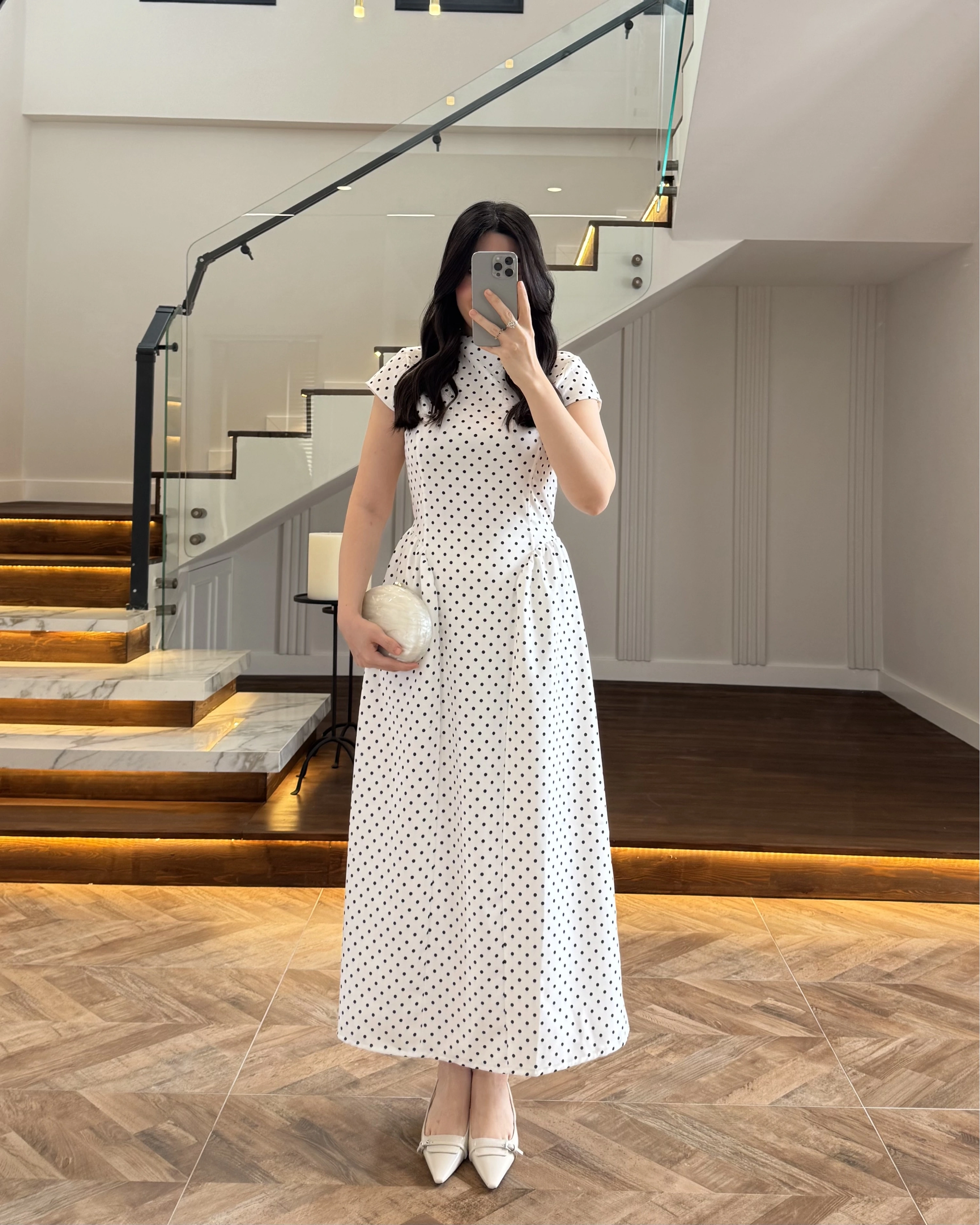 PUANTİYELİ BÜZGÜLÜ BAĞLAMALI ELBİSE - 5092